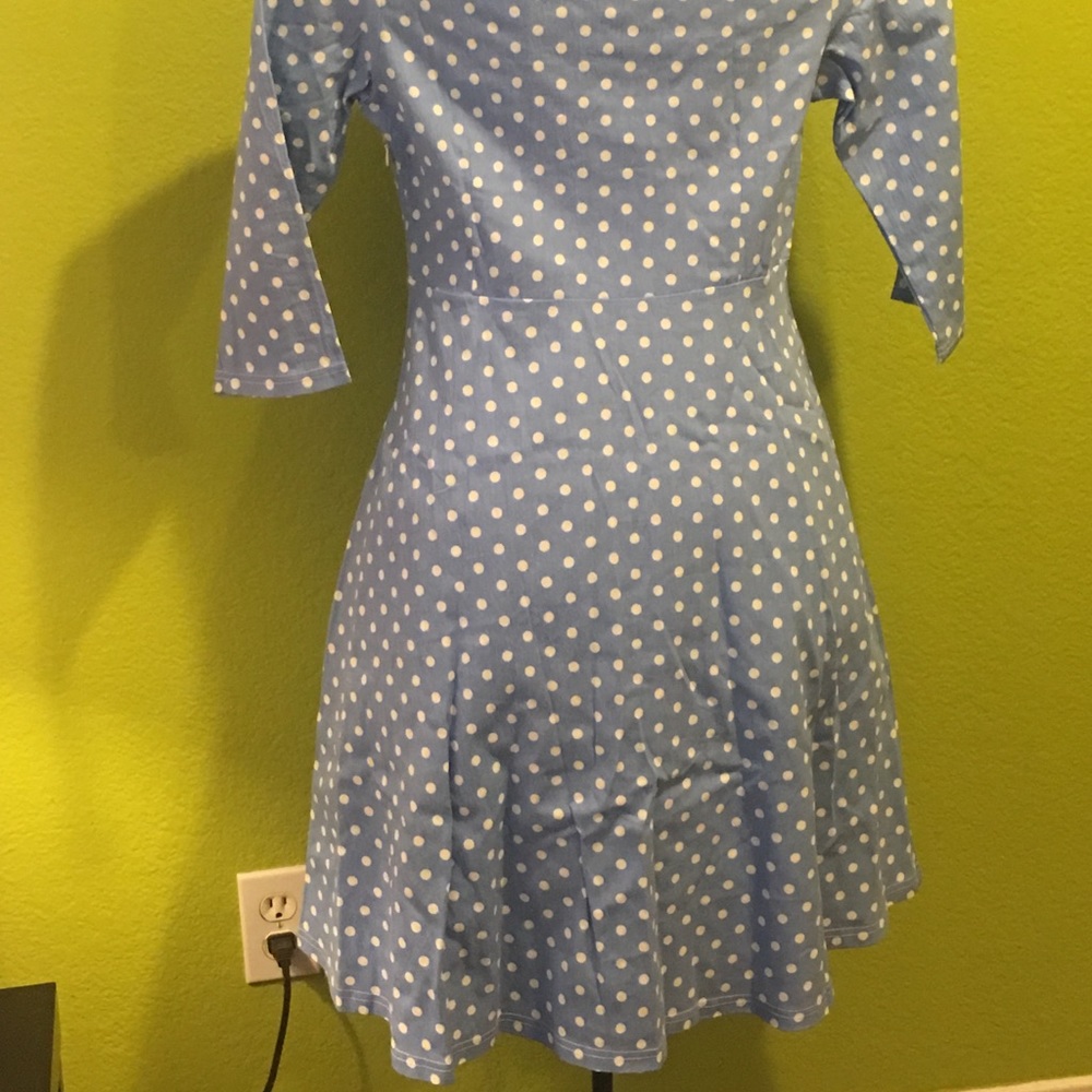 Dress - Picture 5 of 5